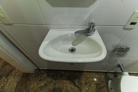 Apartamento para alugar com 298m², 4 quartos e 5 vagas Apartamento para alugar com 298m², 4 quartos e 5 vagasBanheiro de serviço