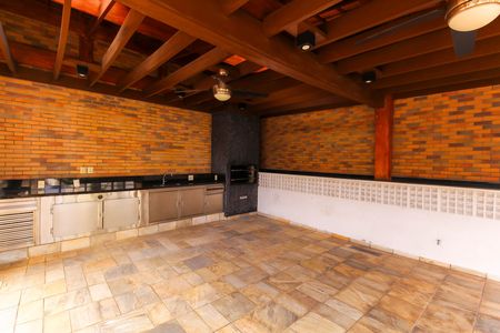 Apartamento para alugar com 298m², 4 quartos e 5 vagas Apartamento para alugar com 298m², 4 quartos e 5 vagasÁrea comum - Churrasqueira