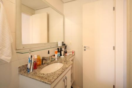Apartamento à venda com 860m², 2 quartos e 2 vagas Apartamento à venda com 860m², 2 quartos e 2 vagasBanheiro da Suíte