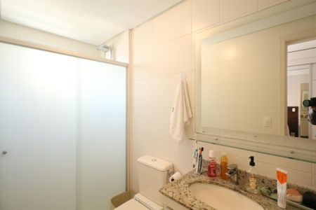 Apartamento à venda com 860m², 2 quartos e 2 vagas Apartamento à venda com 860m², 2 quartos e 2 vagasBanheiro da Suíte