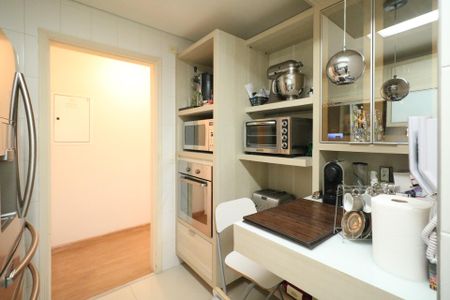 Apartamento à venda com 860m², 2 quartos e 2 vagas Apartamento à venda com 860m², 2 quartos e 2 vagasCozinha