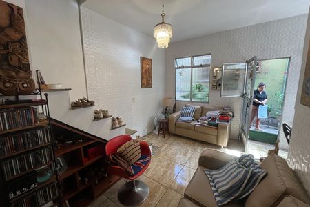 Sala de casa à venda com 3 quartos, 60m² em Olaria, Rio de Janeiro