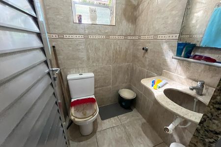Casa à venda com 60m², 3 quartos e sem vaga Casa à venda com 60m², 3 quartos e sem vagaBanheiro 2