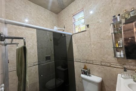 Casa à venda com 60m², 3 quartos e sem vaga Casa à venda com 60m², 3 quartos e sem vagaBanheiro