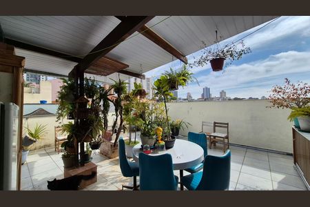 Apartamento à venda com 120m², 2 quartos e 2 vagas Apartamento à venda com 120m², 2 quartos e 2 vagasCobertura