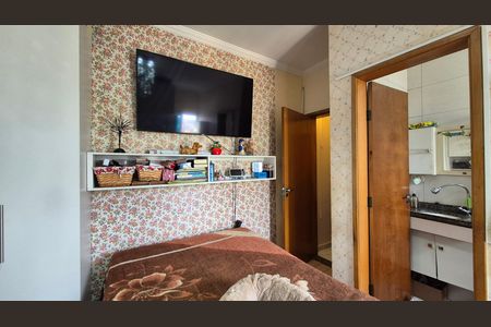 Apartamento à venda com 120m², 2 quartos e 2 vagas Apartamento à venda com 120m², 2 quartos e 2 vagasSuíte