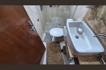 Apartamento à venda com 120m², 2 quartos e 2 vagas Apartamento à venda com 120m², 2 quartos e 2 vagasBanheiro social