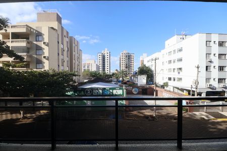 Apartamento para alugar com 174m², 3 quartos e 2 vagasVaranda