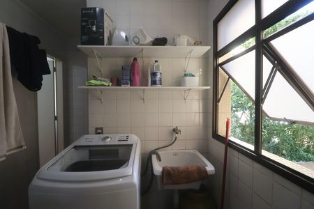 Apartamento para alugar com 174m², 3 quartos e 2 vagasÁrea de Serviço
