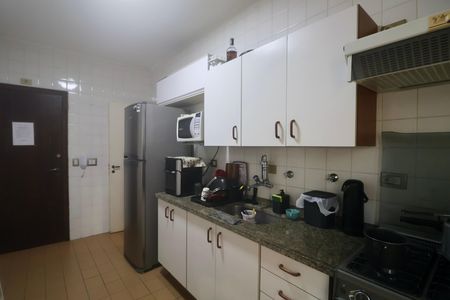 Apartamento para alugar com 174m², 3 quartos e 2 vagasCozinha