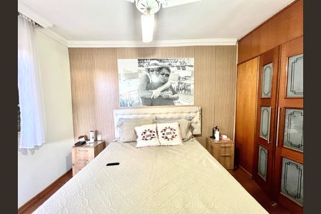 Casa à venda com 194m², 4 quartos e 3 vagas Casa à venda com 194m², 4 quartos e 3 vagasQuarto Suíte