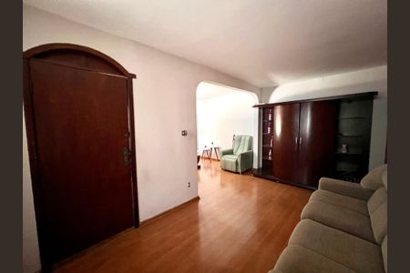 Sala de casa à venda com 4 quartos, 194m² em Alípio de Melo, Belo Horizonte