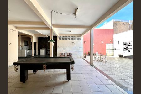 Casa à venda com 194m², 4 quartos e 3 vagas Casa à venda com 194m², 4 quartos e 3 vagasPlayground