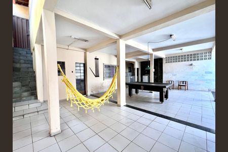 Casa à venda com 194m², 4 quartos e 3 vagas Casa à venda com 194m², 4 quartos e 3 vagasÁrea comum