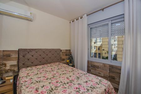 Quarto de apartamento à venda com 1 quarto, 45m² em Vila Ipiranga, Porto Alegre