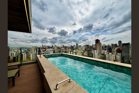 Studio para alugar com 38m², 1 quarto e sem vaga Studio para alugar com 38m², 1 quarto e sem vagaPiscina
