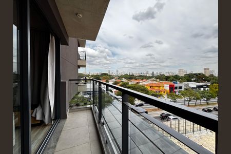 Studio para alugar com 38m², 1 quarto e sem vaga Studio para alugar com 38m², 1 quarto e sem vagaVaranda