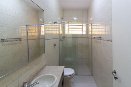 Casa para alugar com 180m², 3 quartos e 4 vagasBanheiro Social
