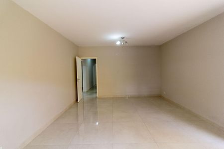 Casa para alugar com 180m², 3 quartos e 4 vagasSala