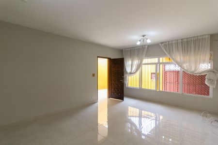 Casa para alugar com 180m², 3 quartos e 4 vagasSala