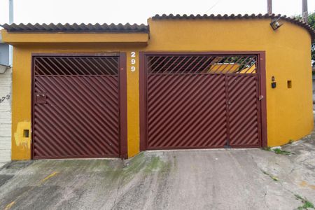 Casa para alugar com 180m², 3 quartos e 4 vagasFachada