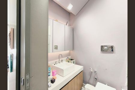 Casa de condomínio para alugar com 270m², 3 quartos e 3 vagasBanheiro da Suíte 2