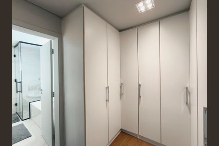Casa de condomínio para alugar com 270m², 3 quartos e 3 vagasSuíte 1