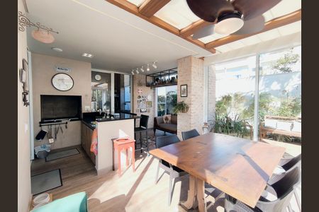 Casa de condomínio para alugar com 270m², 3 quartos e 3 vagasChurrasqueira