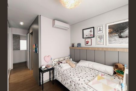 Casa de condomínio para alugar com 270m², 3 quartos e 3 vagasSuíte 3