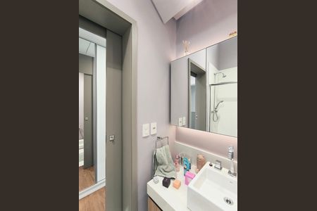 Casa de condomínio para alugar com 270m², 3 quartos e 3 vagasBanheiro da Suíte 2