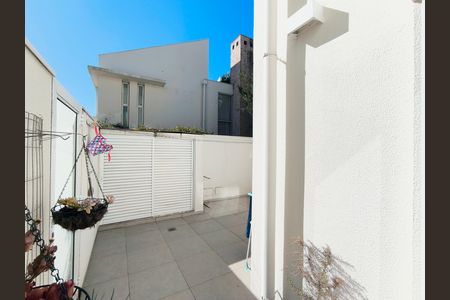 Casa de condomínio para alugar com 270m², 3 quartos e 3 vagasÁrea de Serviço