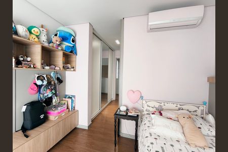 Casa de condomínio para alugar com 270m², 3 quartos e 3 vagasSuíte 3