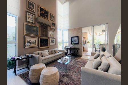 Casa de condomínio para alugar com 270m², 3 quartos e 3 vagasSala