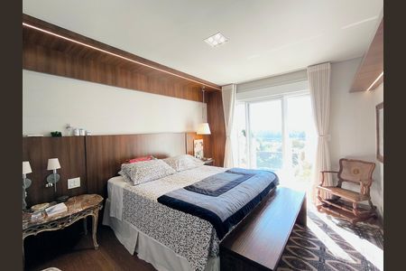 Casa de condomínio para alugar com 270m², 3 quartos e 3 vagasSuíte 1