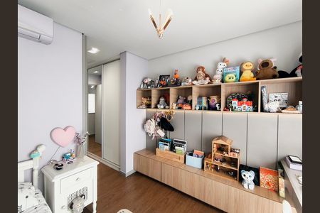 Casa de condomínio para alugar com 270m², 3 quartos e 3 vagasSuíte 2