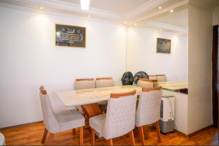 Apartamento à venda com 68m², 2 quartos e 1 vagaSala