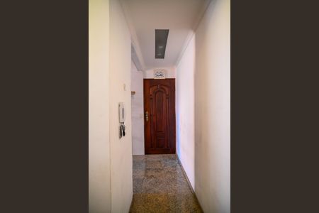 Apartamento à venda com 68m², 2 quartos e 1 vagaCorredor