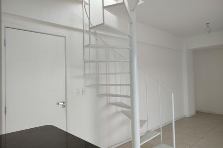 Apartamento à venda com 109m², 2 quartos e 1 vaga Apartamento à venda com 109m², 2 quartos e 1 vagaSala