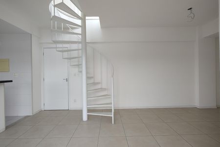 Apartamento à venda com 109m², 2 quartos e 1 vaga Apartamento à venda com 109m², 2 quartos e 1 vagaSala