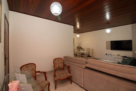 Sala de casa para alugar com 4 quartos, 250m² em Jardim Maia, Guarulhos