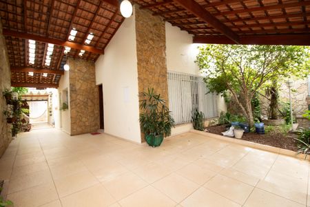 Casa para alugar com 250m², 4 quartos e 3 vagasGaragem