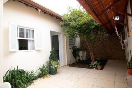 Casa para alugar com 250m², 4 quartos e 3 vagasÁrea externa