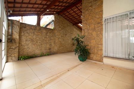 Casa para alugar com 250m², 4 quartos e 3 vagasGaragem