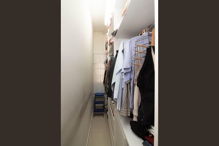 Casa para alugar com 250m², 4 quartos e 3 vagasCloset