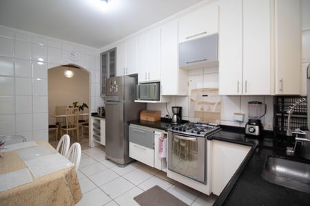Casa para alugar com 250m², 4 quartos e 3 vagasCozinha