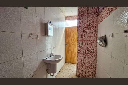 Casa para alugar com 100m², 2 quartos e 1 vaga