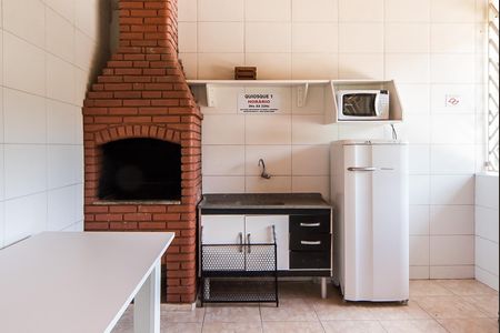 Apartamento para alugar com 47m², 2 quartos e 1 vagaÁrea comum - Churrasqueira