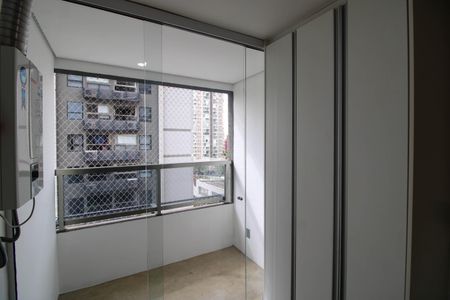 Apartamento para alugar com 70m², 2 quartos e 1 vaga Apartamento para alugar com 70m², 2 quartos e 1 vagaÁrea de Serviço