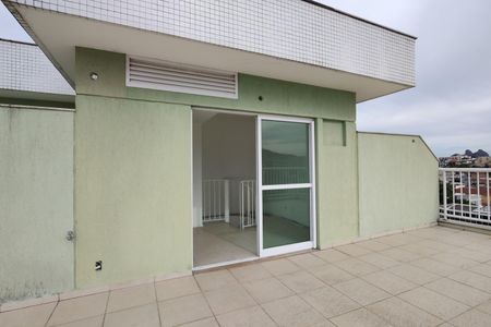 Apartamento à venda com 95m², 2 quartos e 1 vaga Apartamento à venda com 95m², 2 quartos e 1 vagaCobertura