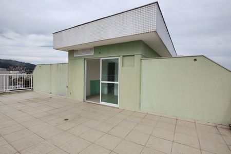 Apartamento à venda com 95m², 2 quartos e 1 vaga Apartamento à venda com 95m², 2 quartos e 1 vagaCobertura